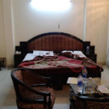 Hotel Punjab , Saharanpur Exterior foto